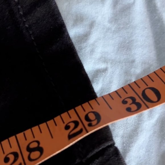 Style & Co. Black Curvy Skinny Leg Jeans -size 16 - Picture 10 of 10